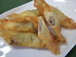 せせり香草焼とチーズのワンタン