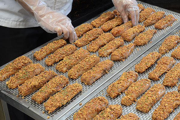 ナッツスモークチキンバーの召し上がり方