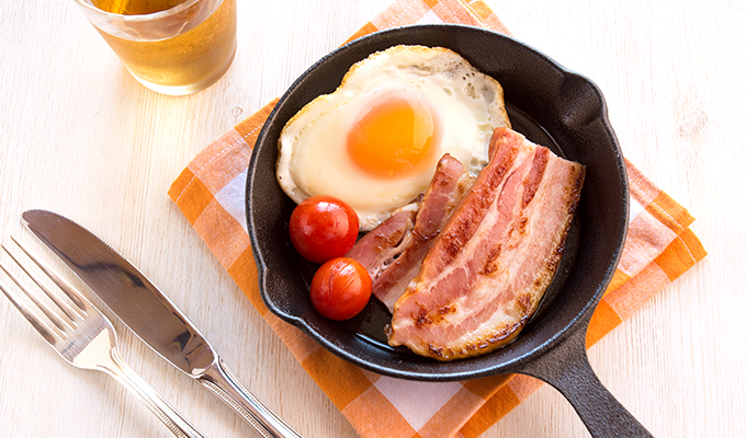 ソフトベーコンでリッチな朝食を