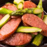 アスパラと鶏せせりガーリックフランクの簡単炒めもの